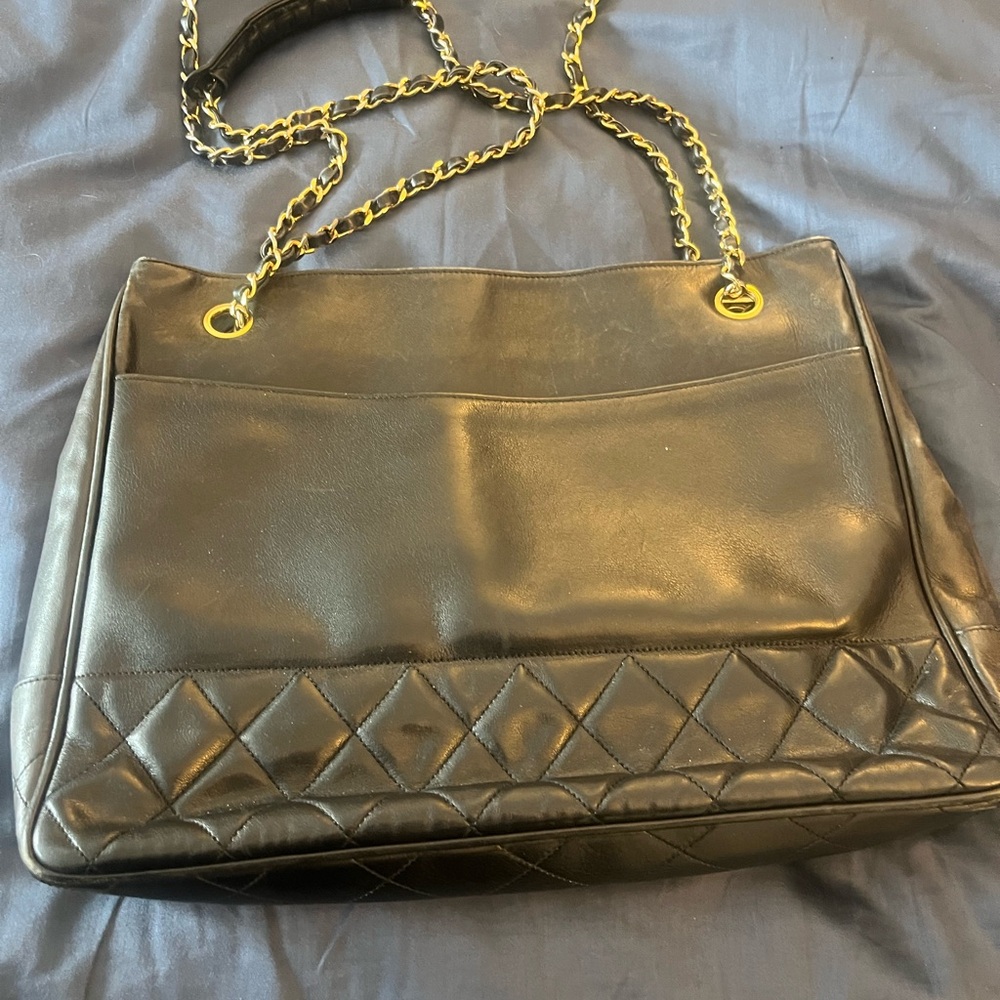 chanel tote bag lambskin leather